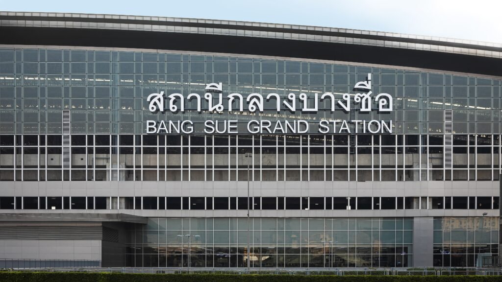Gare Krung Thep Aphiwat départ du train de nuit Bangkok Chiang Mai